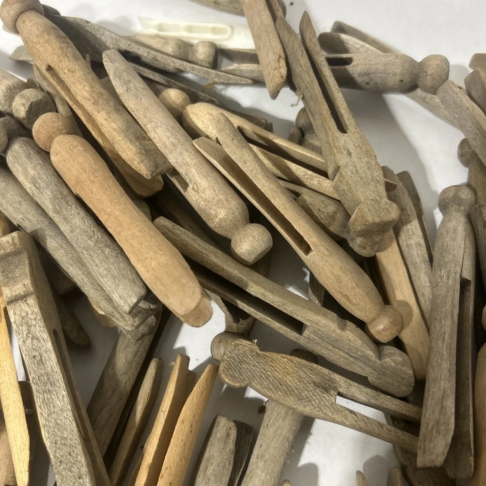 Vtg 100 Wooden Clothespins Round Head Peg Style Bulk Lot Rustic Farmhouse Decor